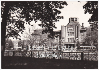 HRADEC KRÁLOVÉ, Muzeum východních Čech i s autobusy