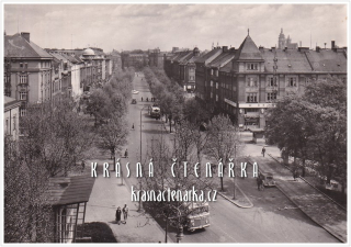 HRADEC KRÁLOVÉ, Třída Karla IV., dříve třeba Dukelská třída