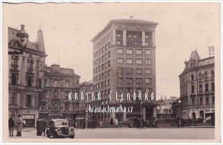 LIBEREC, Soukenné náměstí a palác Nisa