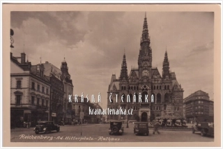 LIBEREC, Radnice a náměstí a Metznerova kašna
