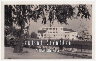 HRADEC KRÁLOVÉ, Lázně