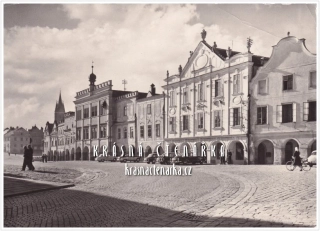 TELČ, Náměstí Zachariáše z Hradce (býv. náměstí Míru)