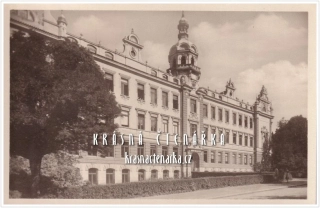 TURNOV, Základní škola