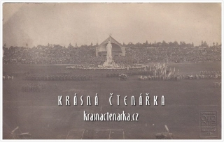 PRAHA, VII. všesokolský slet 1920 na Letné, úvodní sletová scéna "Stavba sochy Svobody"