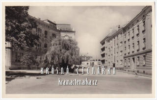 ZNOJMO, Národní školy