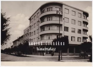 PODĚBRADY, Hotel Bellevue Tlapák, kdysi léčebna Fučík