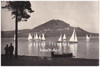 MÁCHOVO JEZERO s plachetnicemi