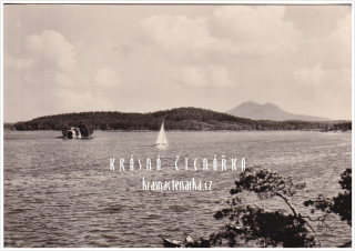 MÁCHOVO JEZERO s plachetnicemi