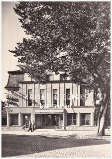 DOKSY, Restaurace Sparta