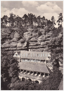 Zámeček SOKOLÍ HNÍZDO u Pravčické brány