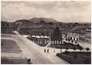 ŠLUKNOV, Náměstí Míru