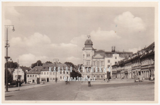 ŠLUKNOV, Náměstí Míru