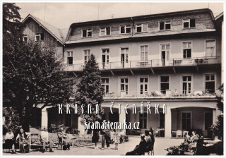 DUBÍ, Sanatorium, nyní Tereziny lázně i s lázeňskými hosty