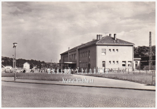 LITOMĚŘICE, Autobusové a železniční nádraží