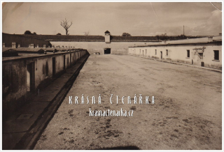 TEREZÍN, Malá pevnost a památník Terezín