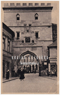 LOUNY, Žatecká brána