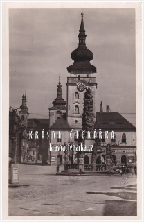 ŽATEC, Radnice a sloup se sousoším Nejsvětější Trojice