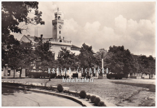 POSTOLOPRTY, Radnice