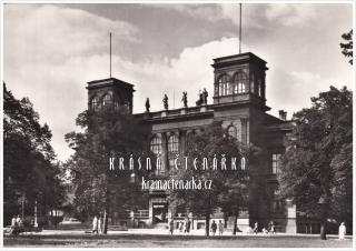 CHOMUTOV, Divadlo