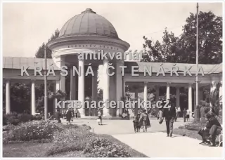 MARIÁNSKÉ LÁZNĚ (kolonáda Rudolfův a Karolinin pramen)