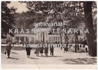 MARIÁNSKÉ LÁZNĚ (kolonáda Rudolfův a Karolinin pramen)