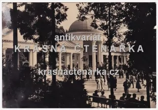 MARIÁNSKÉ LÁZNĚ (kolonáda Rudolfův a Karolinin pramen)