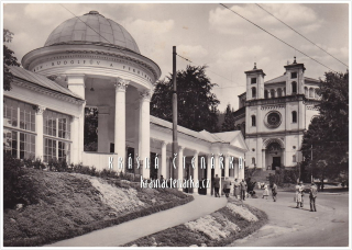 MARIÁNSKÉ LÁZNĚ, Kolonáda Rudolfův a Karolinin pramen, také kostel Nanebevzetí Panny Marie