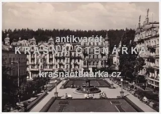 MARIÁNSKÉ LÁZNĚ (Mírové náměstí, býv. Stalinovo náměstí)