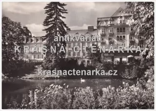 MARIÁNSKÉ LÁZNĚ (jezírko v lázeňském parku)