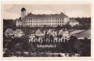 SLANÝ, Dívčí škola