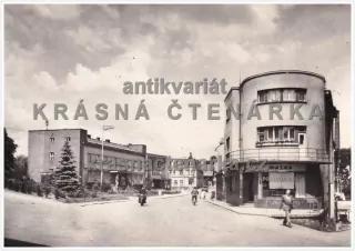 LOMNICE NAD POPELKOU (divadlo a spořitelna)